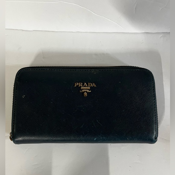 Prada Wallet blue authentic 100% Leather - Picture 5 of 10